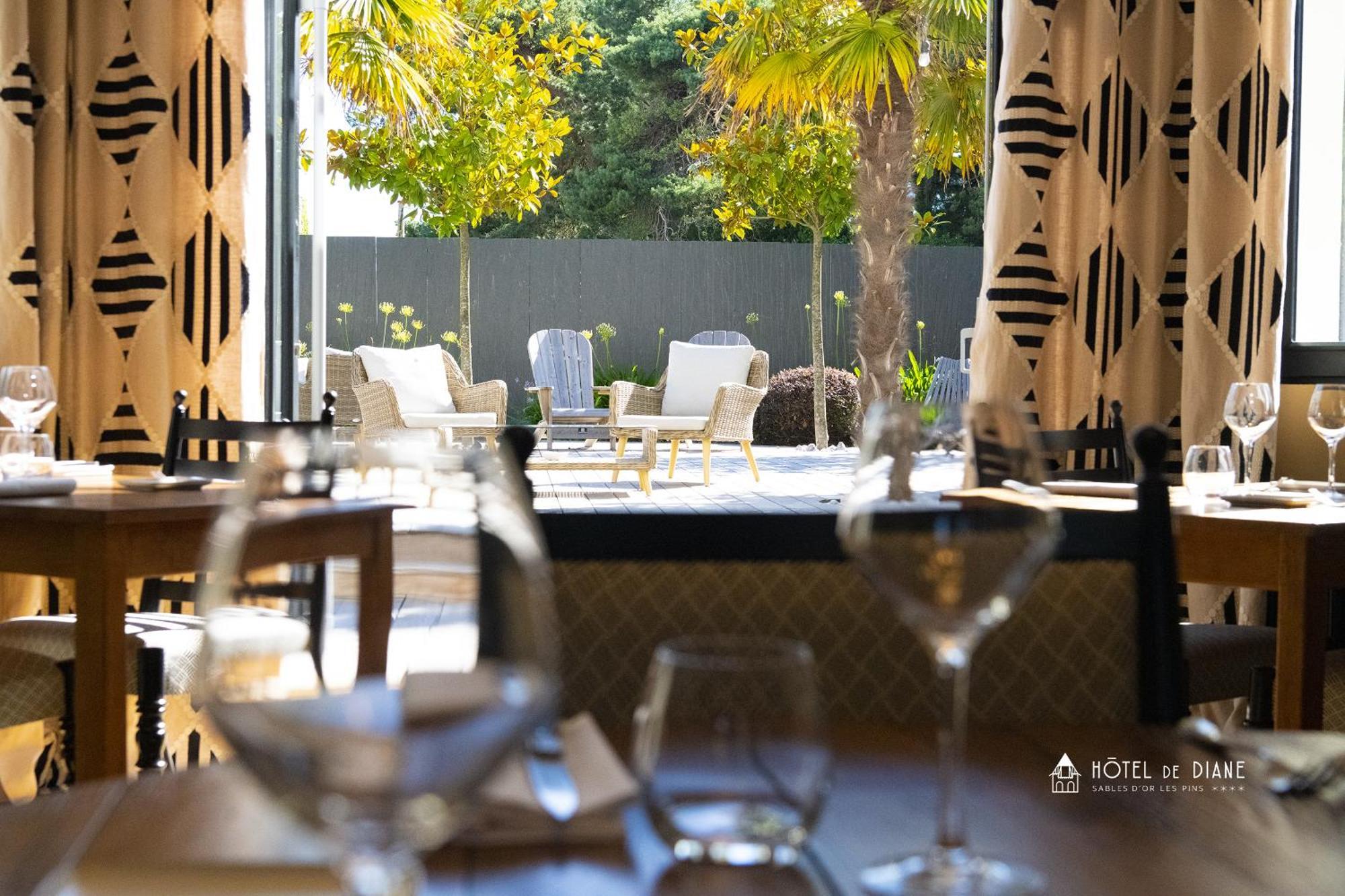 Hotel De Diane Sables-dʼOr-les-Pins Exterior foto